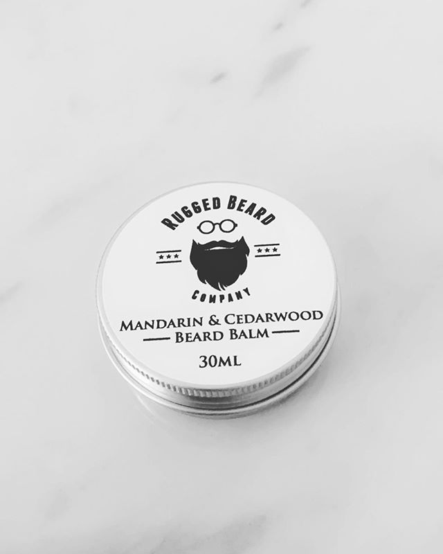 Mandarin//Cedarwood•
.
.
.
.
.
.
.

#gentleman #beard #beardedmen #affiliatemarketing #bloggers...